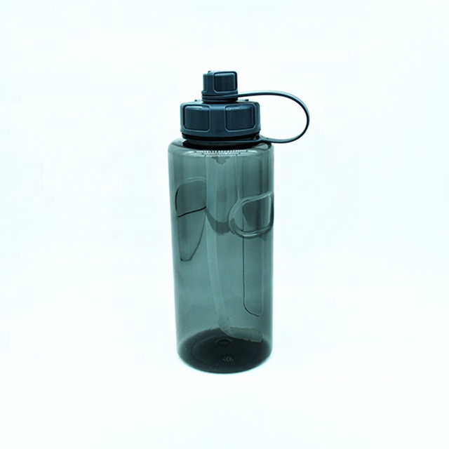 high-capacity sport bottle with the gym for promotion